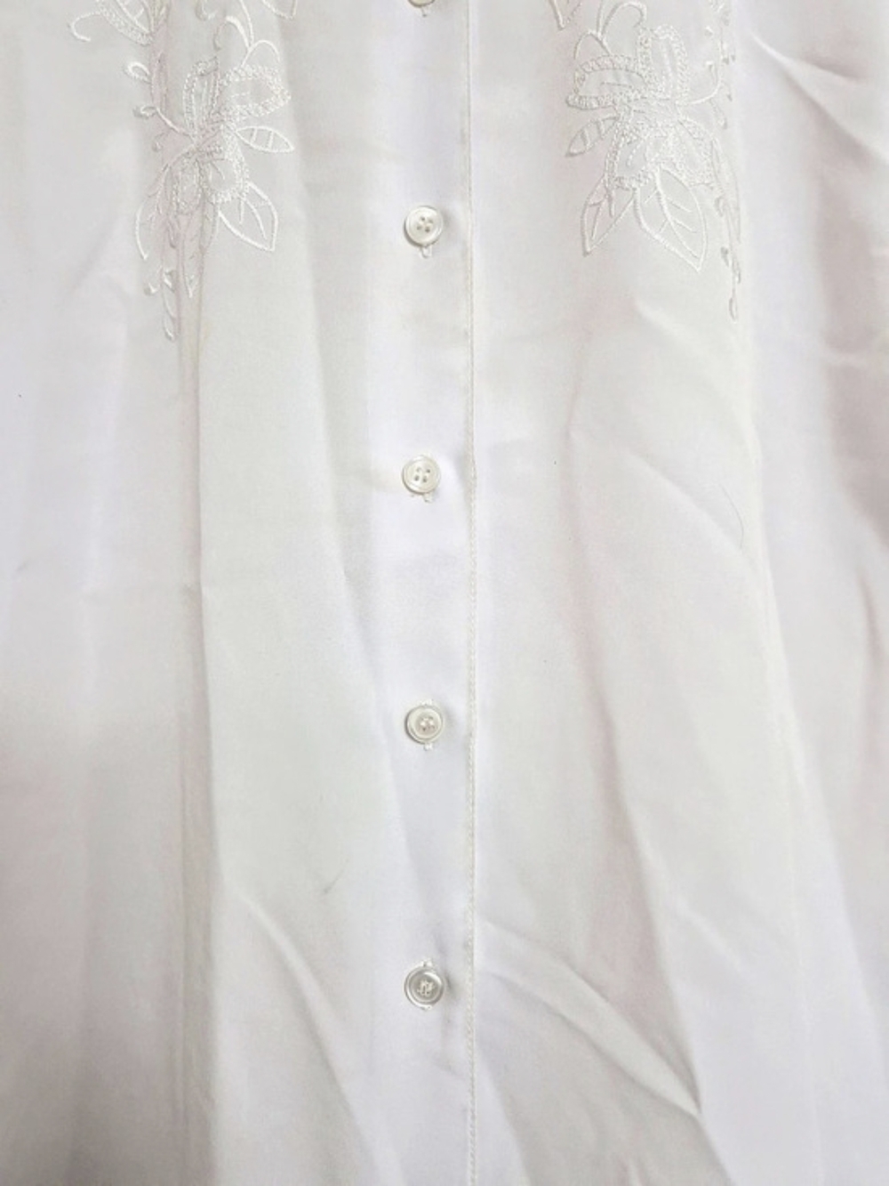 White Embroidered Collared Button Down - Picture 4 of 6